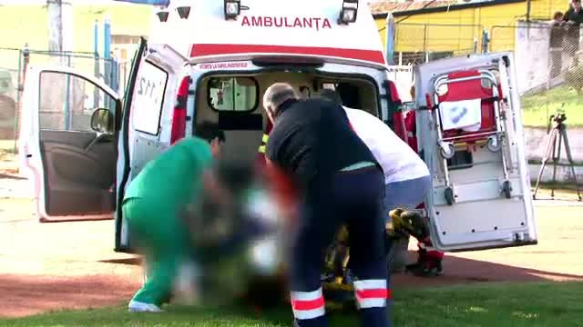 Barbatul ranit grav in explozia de la Caracal si scapat de pe targa a murit la spital