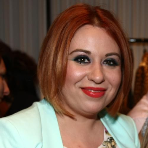 Oana Roman a fost ceruta in casatorie de iubitul ei, a dezvaluit un prieten