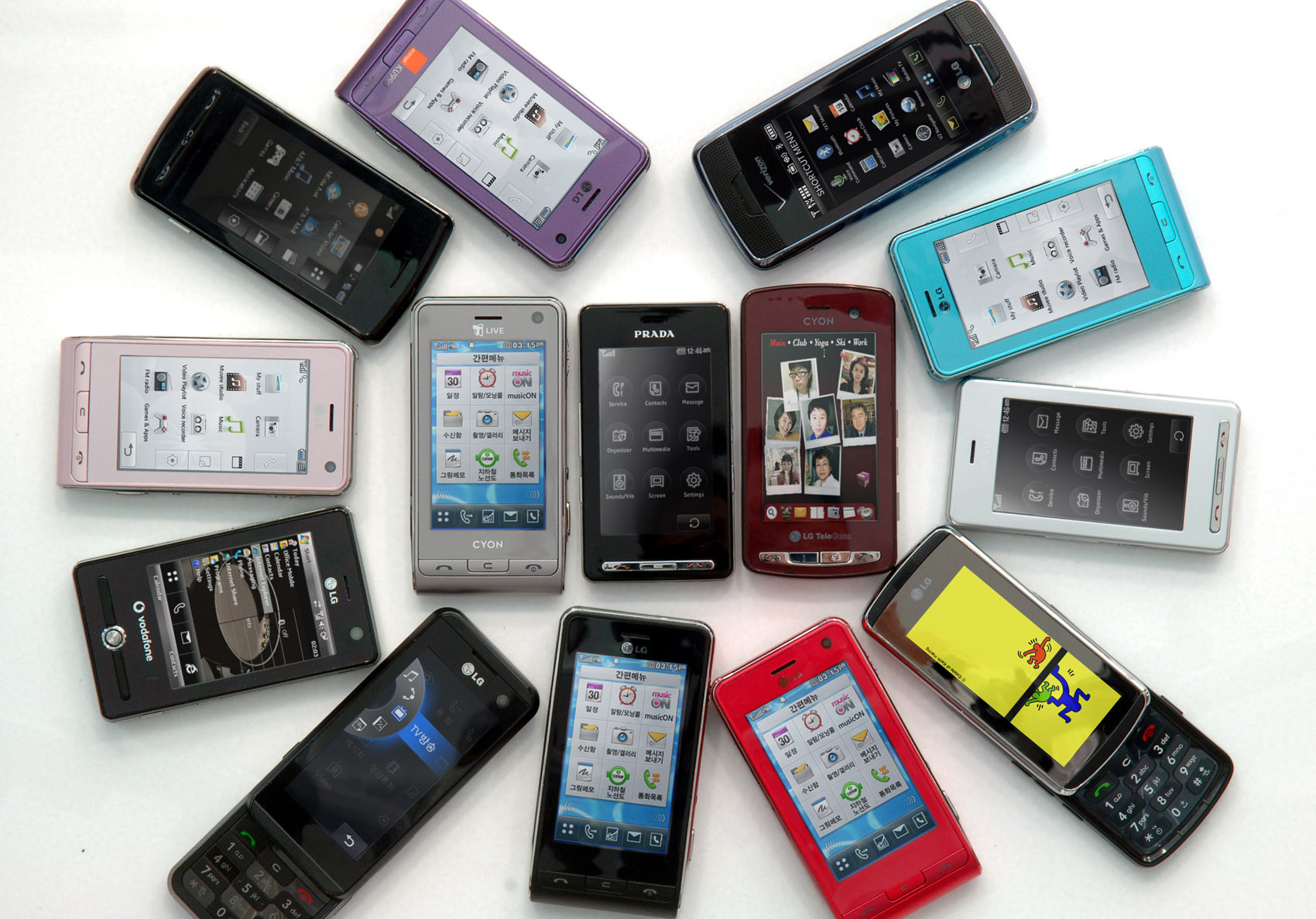 BLACK FRIDAY 2013: Telefoane mobile cu touchscreen cu pret redus de Black Friday