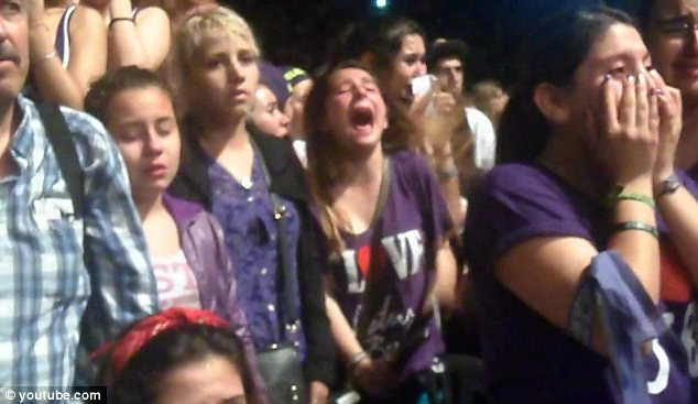 Momentul in care toate fanele au inceput sa planga. Anuntul facut de Justin Bieber pe scena