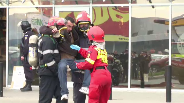 Simulatorul de cutremur a pregatit Ardealul de un seism urias. A marcat 20 de ani de SMURD Sibiu