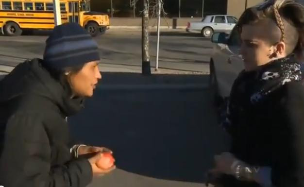 Cum a fost rasplatita o cersetoare care a inapoiat un telefon pierdut. VIDEO