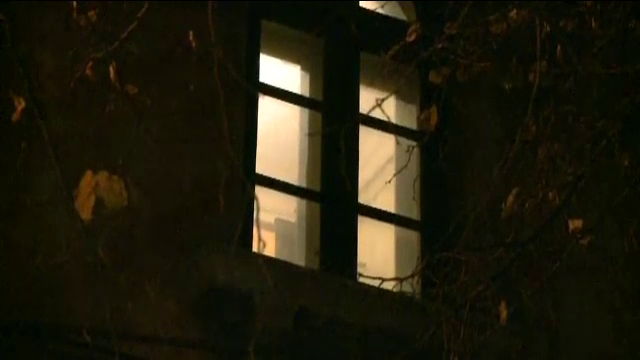 Si-a omorat fiica si apoi s-a sinucis. Politistii din Capitala au deschis o ancheta