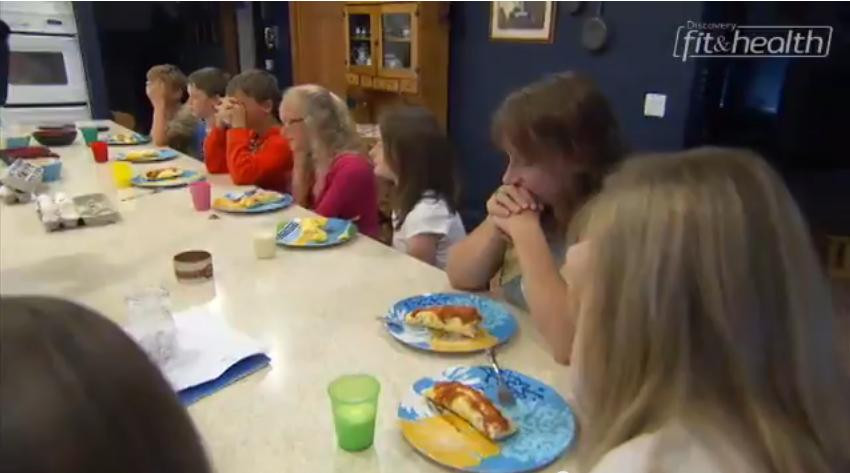 Primii septupleti din lume care au ajuns la varsta majoratului