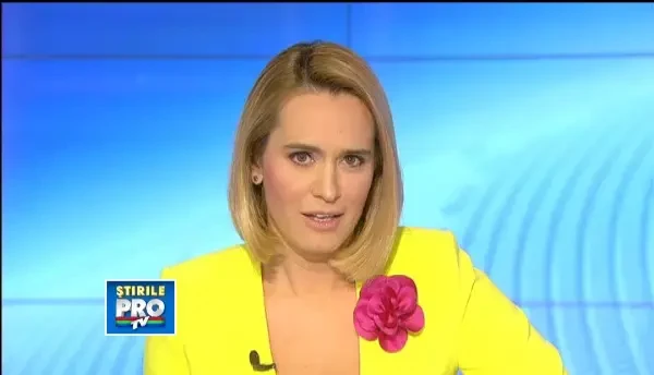 O femeie dezbracata a incercat sa deturneze un tren de navetisti