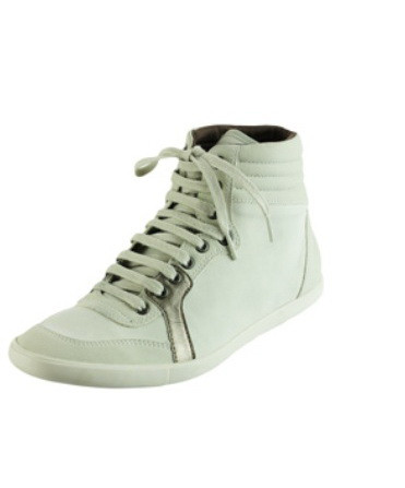 BLACK FRIDAY 2013. Cele mai tari reduceri la haine si incaltaminte!