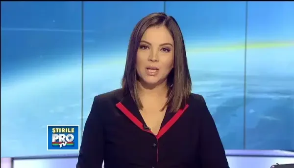 Elena Basescu s-a intors la munca, dupa doar 2 luni. A adus-o pe Sofia in Parlamentul European. FOTO