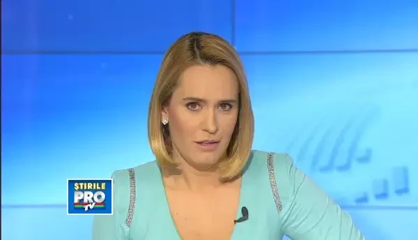 Elena Basescu s-a intors la munca, dupa doar 2 luni. A adus-o pe Sofia in Parlamentul European. FOTO