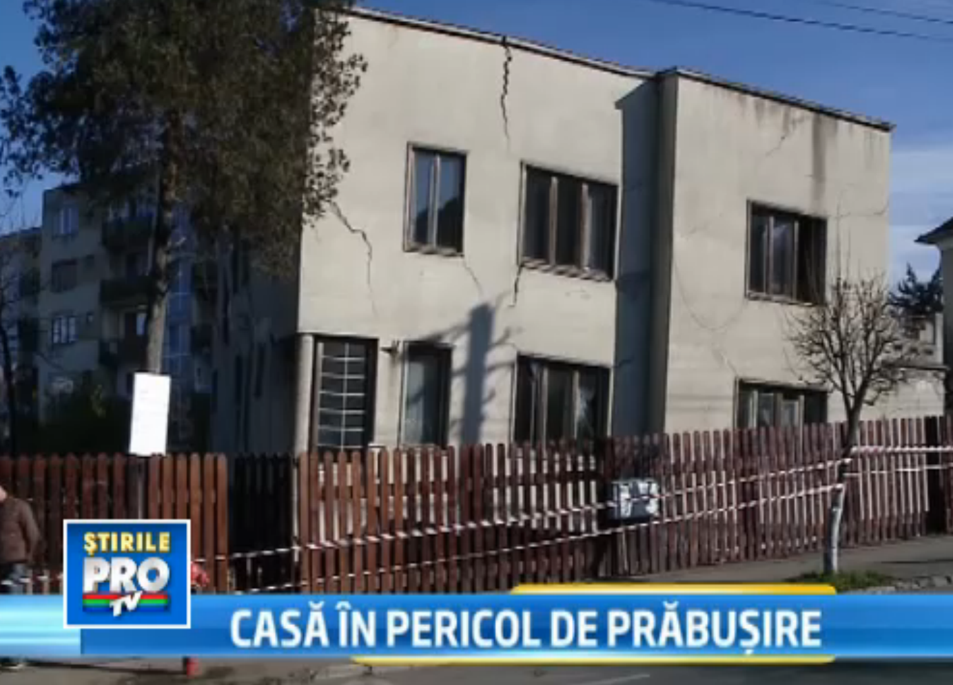 O cladire din Cluj veche de 80 de ani e in pericol sa se prabuseasca