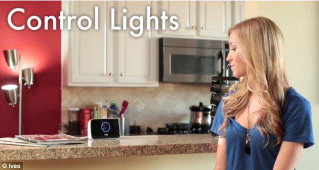 Ivee Sleek, dispozitivul care iti permite sa controlezi orice aparat din casa prin comanda vocala