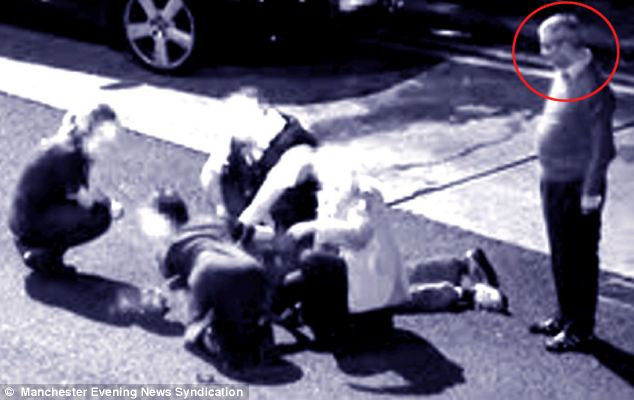 Fotografia care i-a lasat pe britanici fara cuvinte. "Cum pot exista astfel de oameni?"