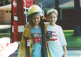 Si-au indeplinit visul din copilarie. Cum au fost pozati acesti frati dupa 15 ani