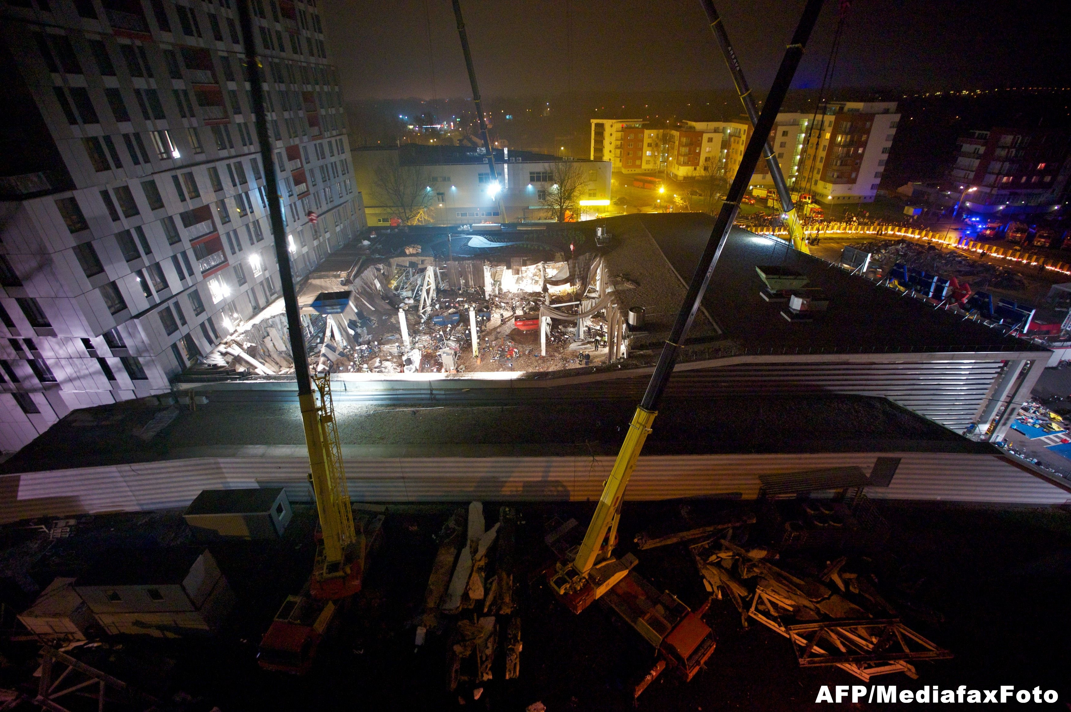 Doliu national in Letonia, dupa catastrofa supermaketului din Riga. Bilantul a ajuns la 52 de morti