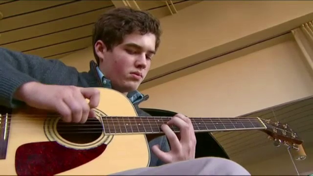 O lovitura in zona capului i-a schimbat viata unui tanar din SUA. Parintii sunt uimiti