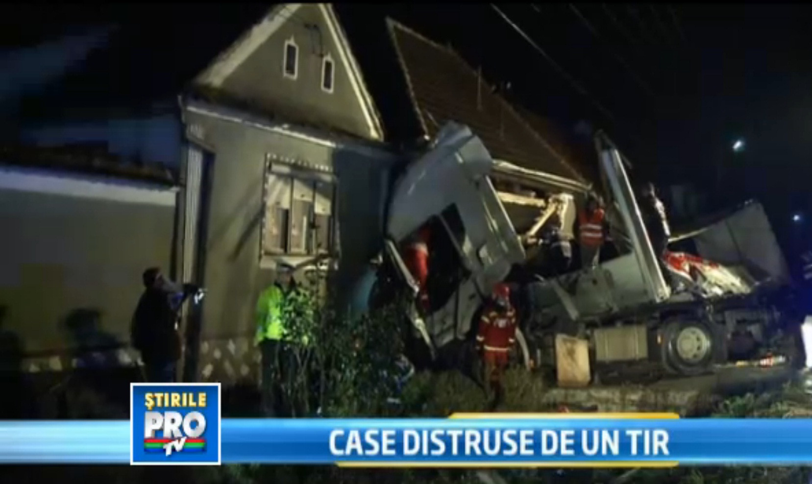 Un TIR scapat de sub control a facut ravagii in aceasta dimineata in Miercurea Sibiului