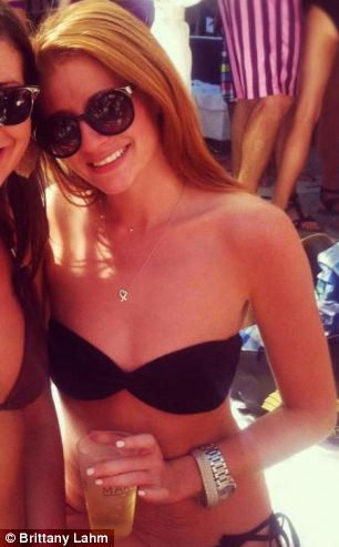 A vrut sa faca o gluma cu tanara care se afla la volan, insa, totul s-a transformat intr-o drama