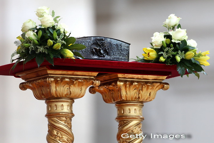 Premiera la Vatican: Biserica Catolica a prezentat, pentru prima data, ramasitele Sfantului Petru