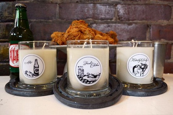 Un site din Statele Unite a scos la vanzare lumanari parfumate cu miros de KFC. FOTO