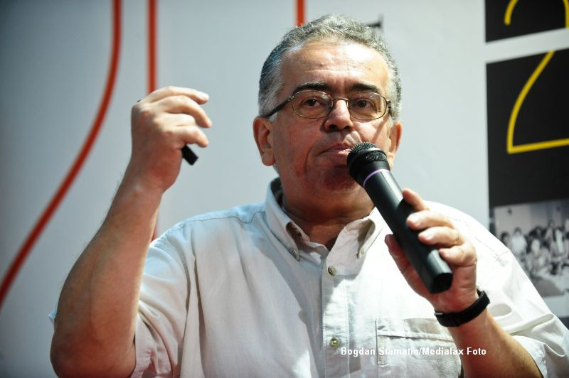 Reportajul BBC care "l-a tampit" pe Dan C. Mihailescu: "Era exact inversul a ce stiam noi de mici"