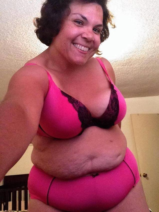 Fotografiile pentru care Facebook i-a sters contul acestei femei. Ce a publicat online