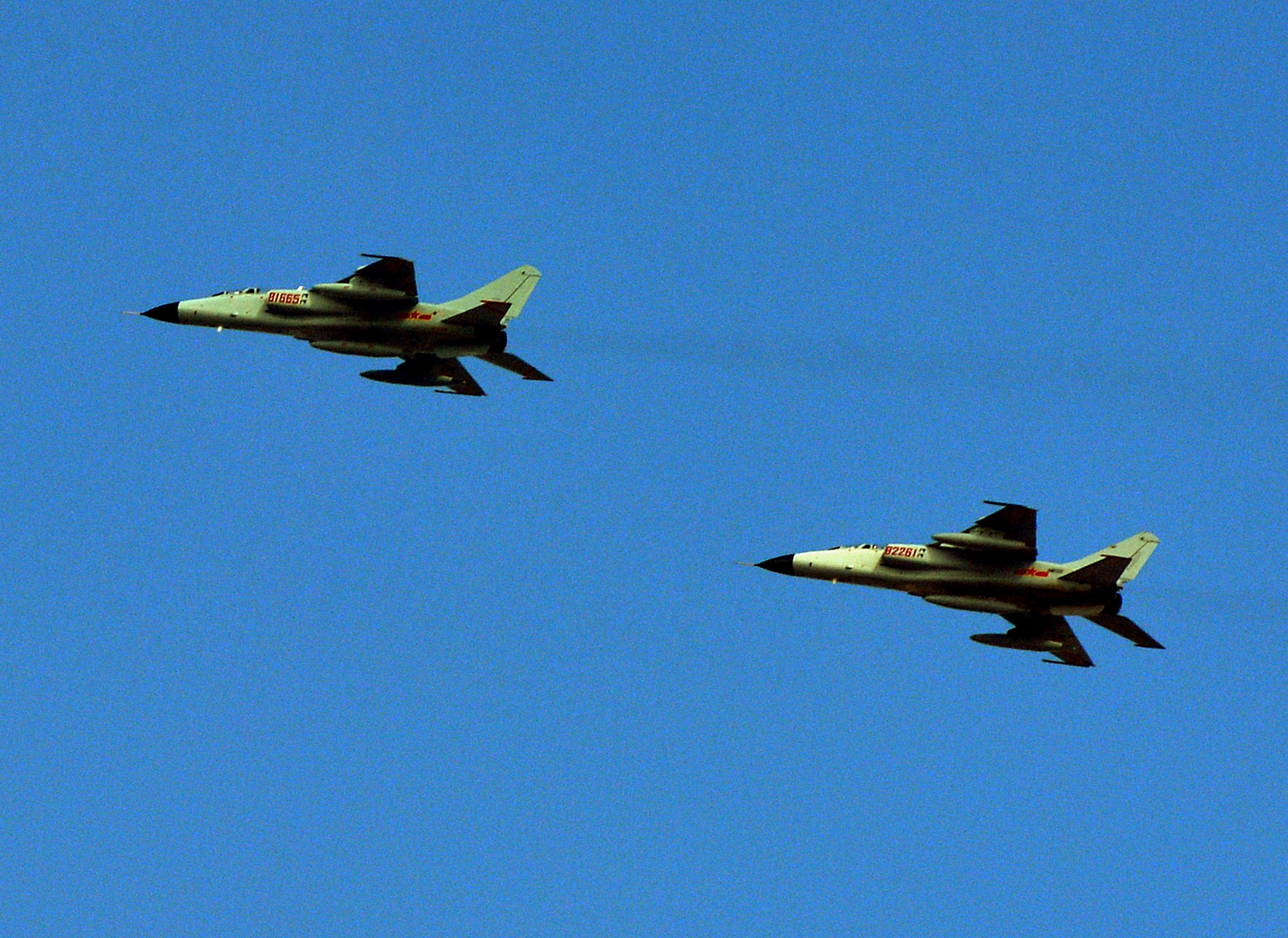 Beijingul a lansat avioane de vanatoare sa verifice avioane americane si japoneze in ZAI