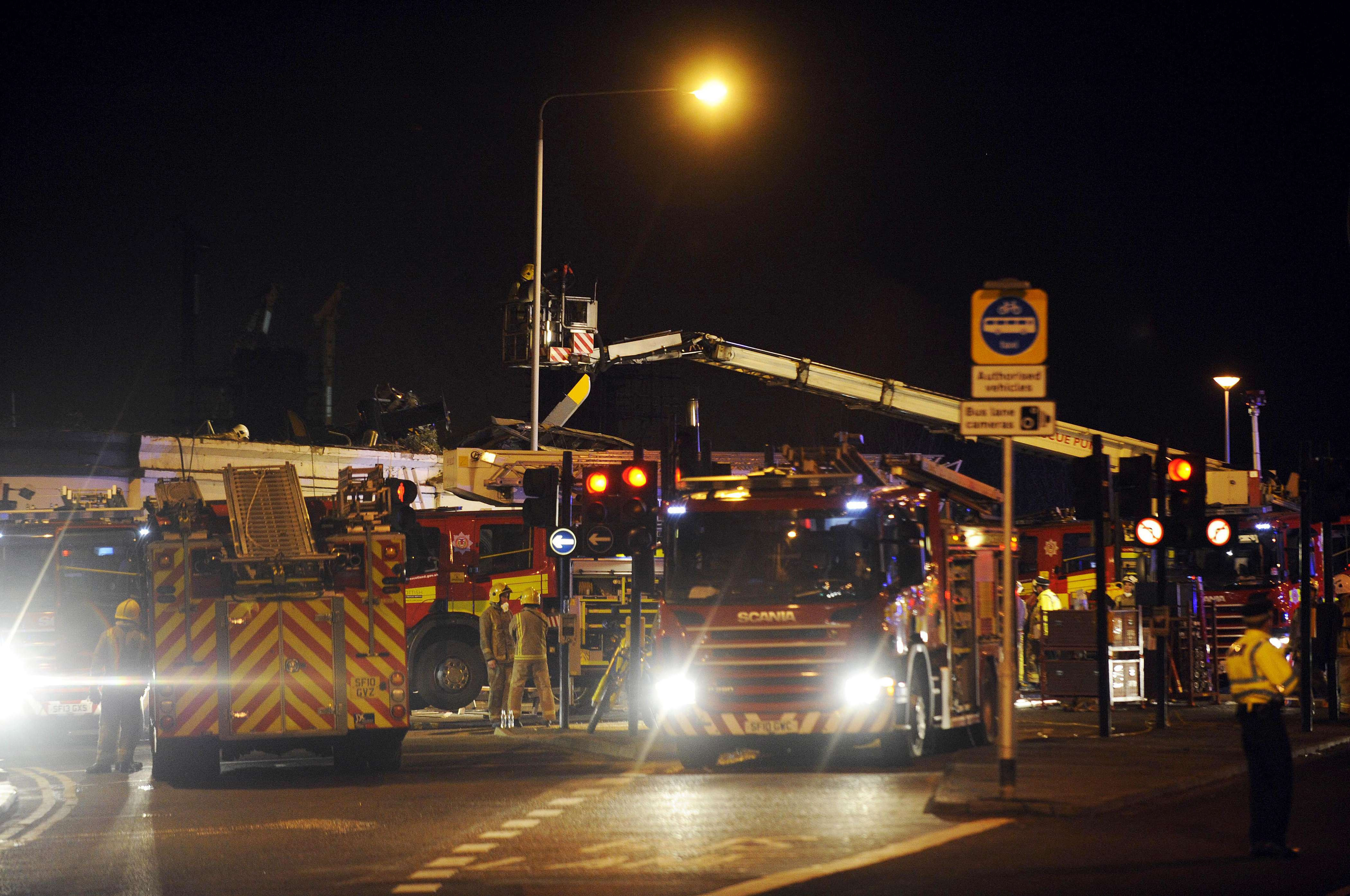 "Putem confirma un incident major". Un elicopter al Politiei din Glasgow s-a prabusit peste un pub