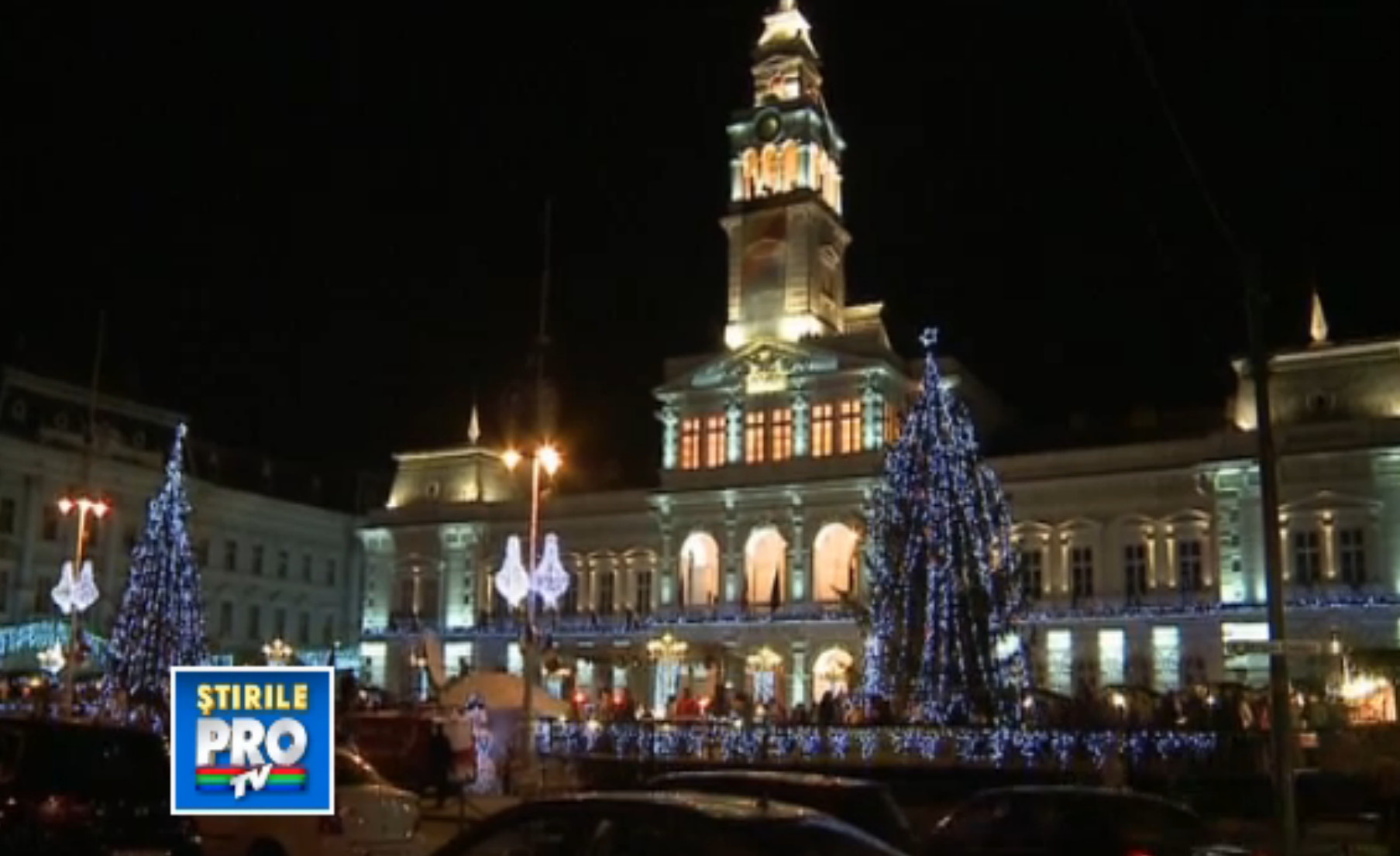 Magia sarbatorilor de iarna a cuprins municipiul Arad. Au fost aprinse luminitele de Craciun. VIDEO
