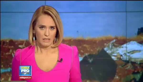 Momentul in care un avion ultrausor a luat foc in timpul decolarii, la Targu Mures