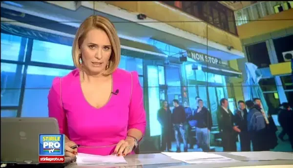 Tanara impuscata in ochi s-a ales si cu inima zdrobita. Iubitul a parasit-o acum, cand ii este greu