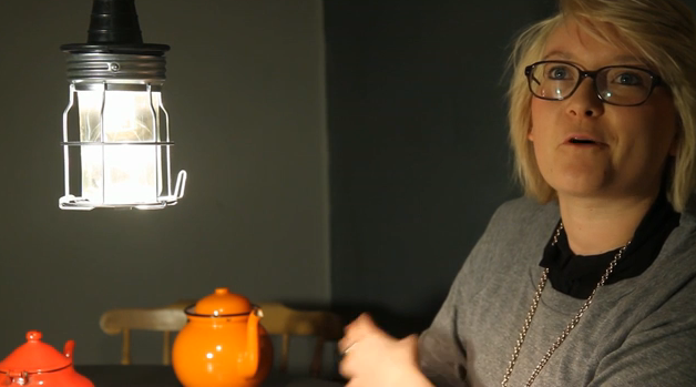 O britanica sufera de sindromul "Alice in Tara Minunilor", care-i cauzeaza halucinatii de la 5 ani