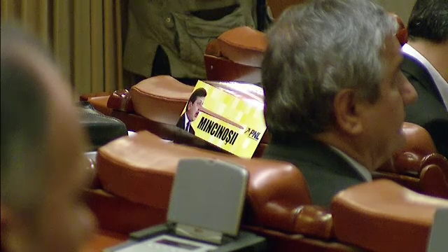 Votul pe legea bugetului, intre "pozitia 69" si "infantilism". Cum s-au impartit banii pentru 2014