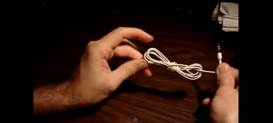 Un barbat a prezentat solutia simpla prin care nu te vei mai chinui niciodata sa-ti descurci castile