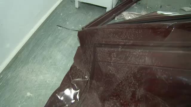 O explozie puternica a distrus 25 de locuinte in Galati. Un barbat, ranit grav de usa apartamentului