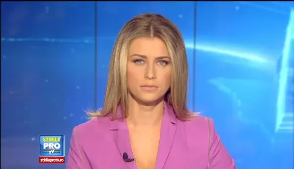 Persoana care s-a aruncat in fata metroului, la statia Piata Romana, dusa la Spitalul Floreasca