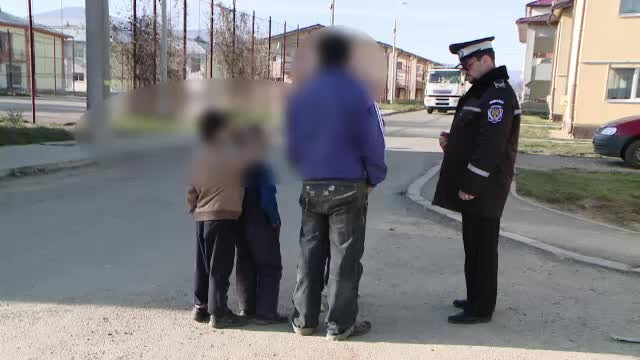 Cum au ajuns minorii sa terorizeze orasul Piatra Neamt. In ce consta metoda de furt "Apara-ma nene"