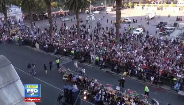 CLIPUL ZILEI: Africa de Sud plange moartea lui Nelson Mandela