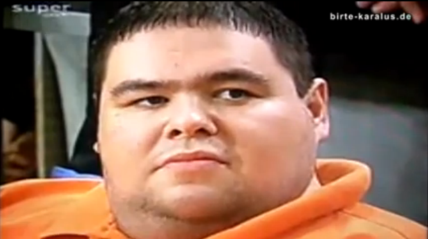 Cel mai gras barbat din Marea Britanie a slabit 127 de kilograme. Cum arata acum. VIDEO