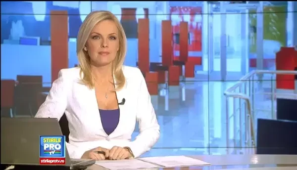 Plicul cu bani, inlocuit cu plasticul. Bancile au scos pe piata cardul fara nume