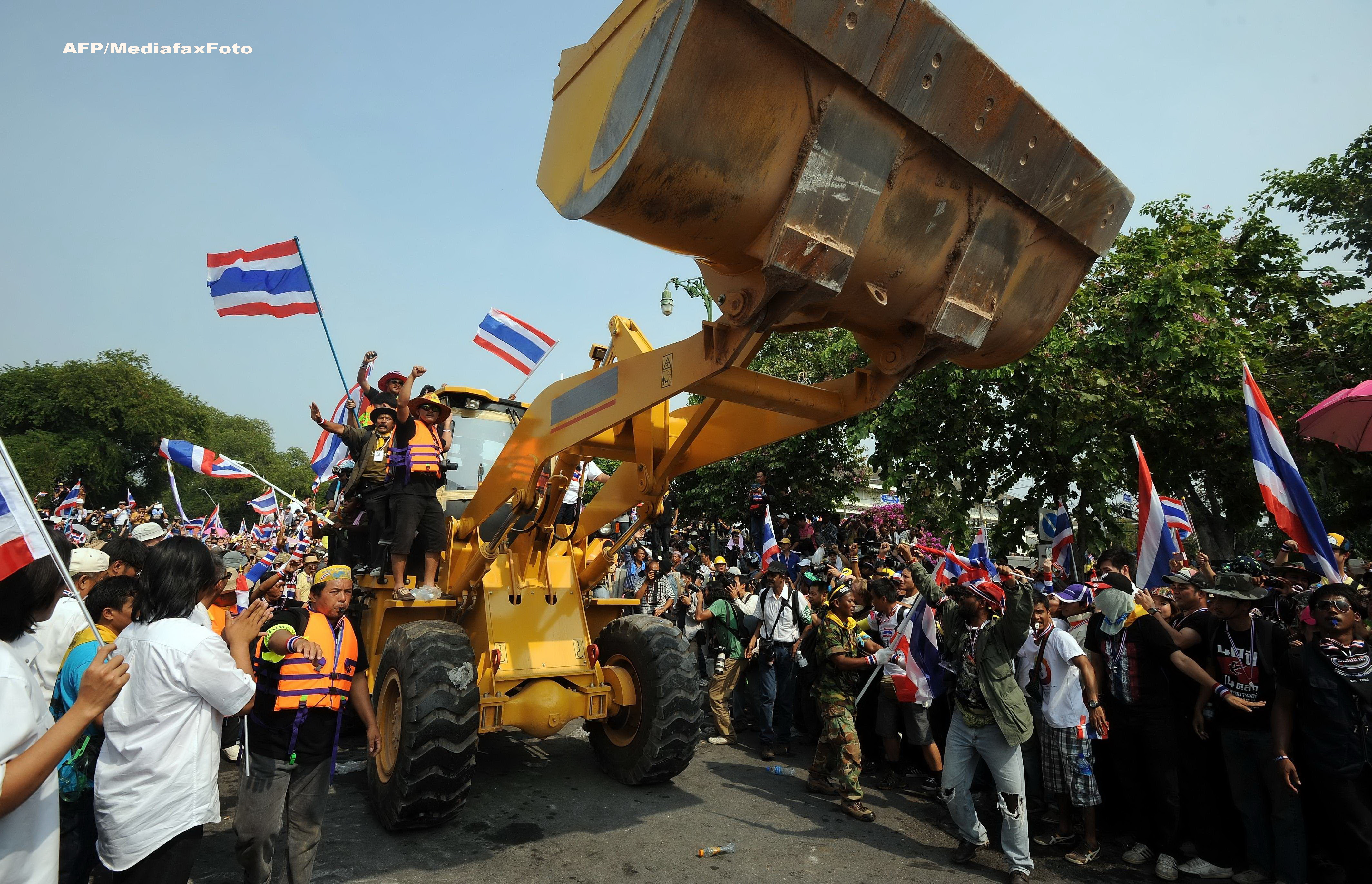 Revolta in Thailanda. Premierul dizolva Parlamentul, dar fara efect asupra manifestantilor