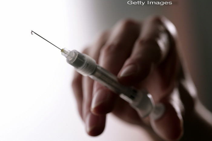 Pericolele seringilor folosite si aruncate pe strada. Ce trebuie sa faci urgent daca te intepi din greseala