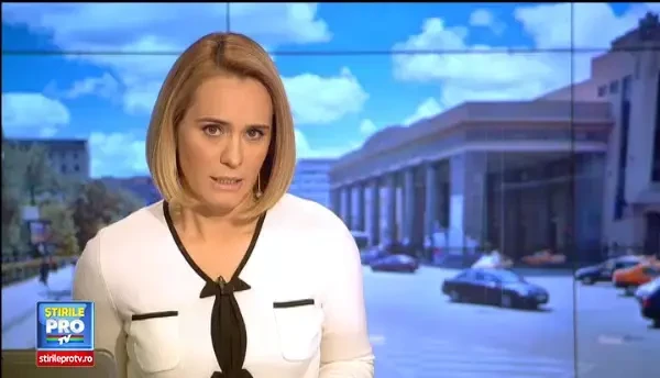 300 de portii de mancare calda, haine groase si jucarii pentru oamenii strazii de la Gara de Nord