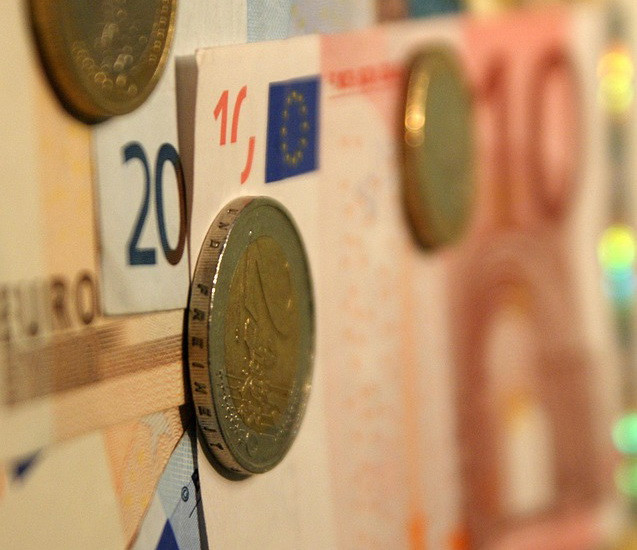 Omul de afaceri britanic care a platit aproape 100 de euro pe trei sticle de apa. Cum explica reprezentantii hotelului