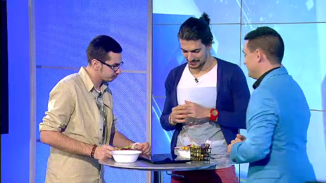 Doi fosti concurenti de la Masterchef vin la iLikeIT si gatesc pe un calculator portabil