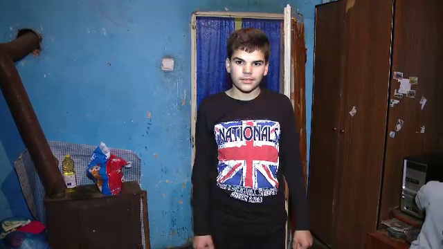 Locuiesc intr-o camaruta, insa toti cei 8 copii sunt premianti. Isi doresc doar mancare proaspata