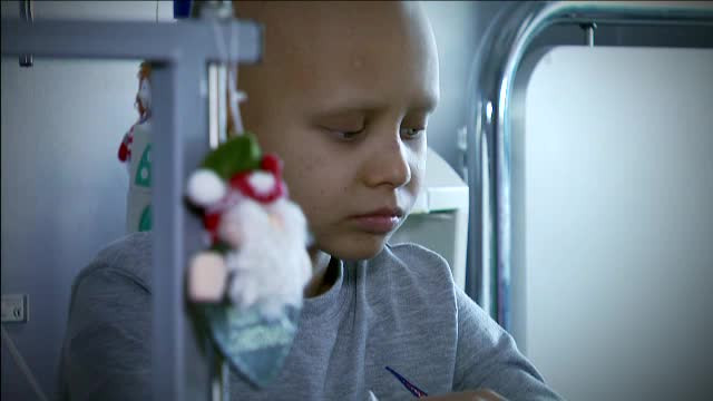 Cum poti si tu sa schimbi destinul copiilor bolnavi de cancer din Romania. Redirectioneaza impozitul