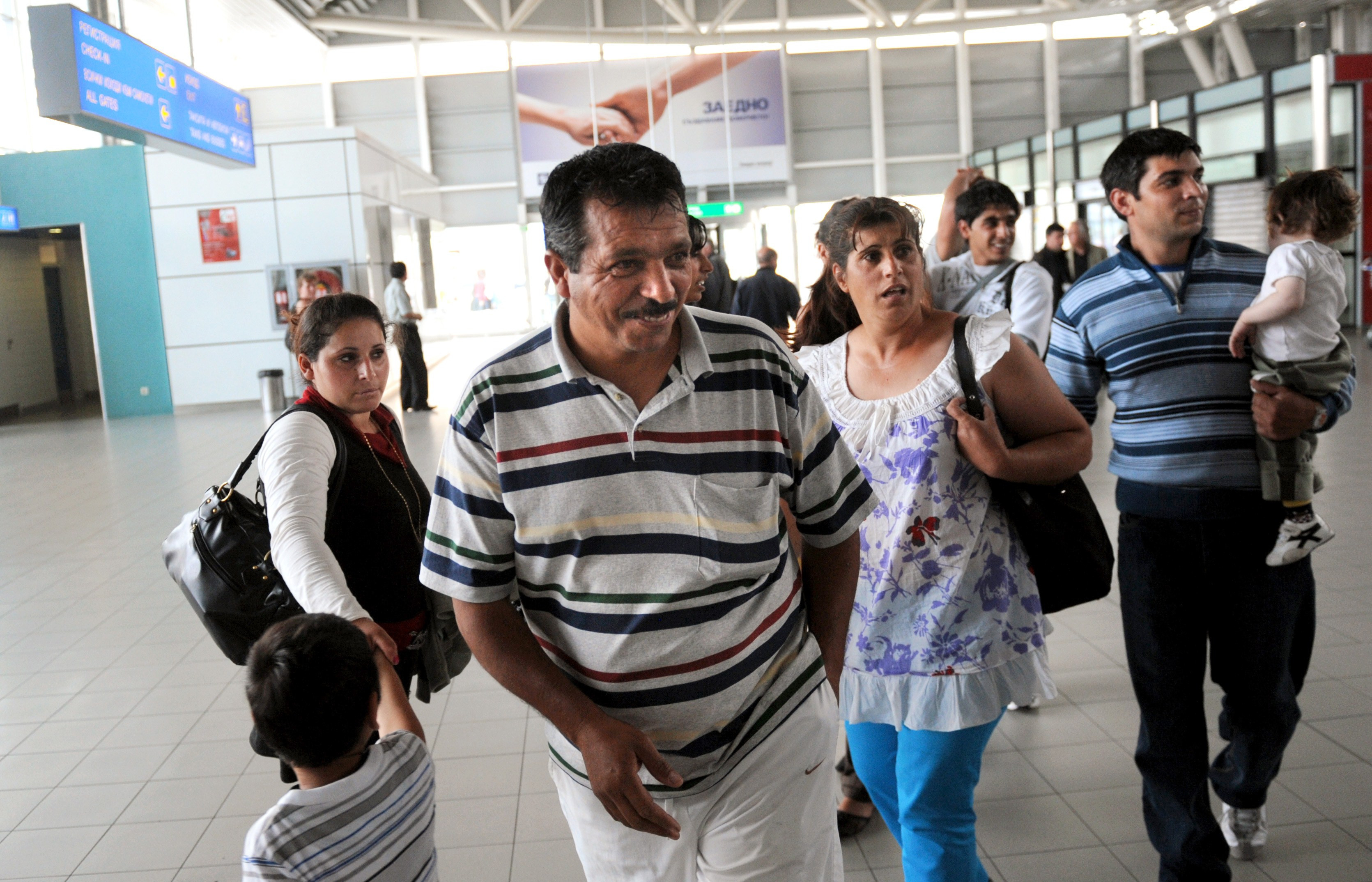 "Nu veniti in Londra sa comiteti crime." Mesajul politiei britanice, in misiune speciala in Romania