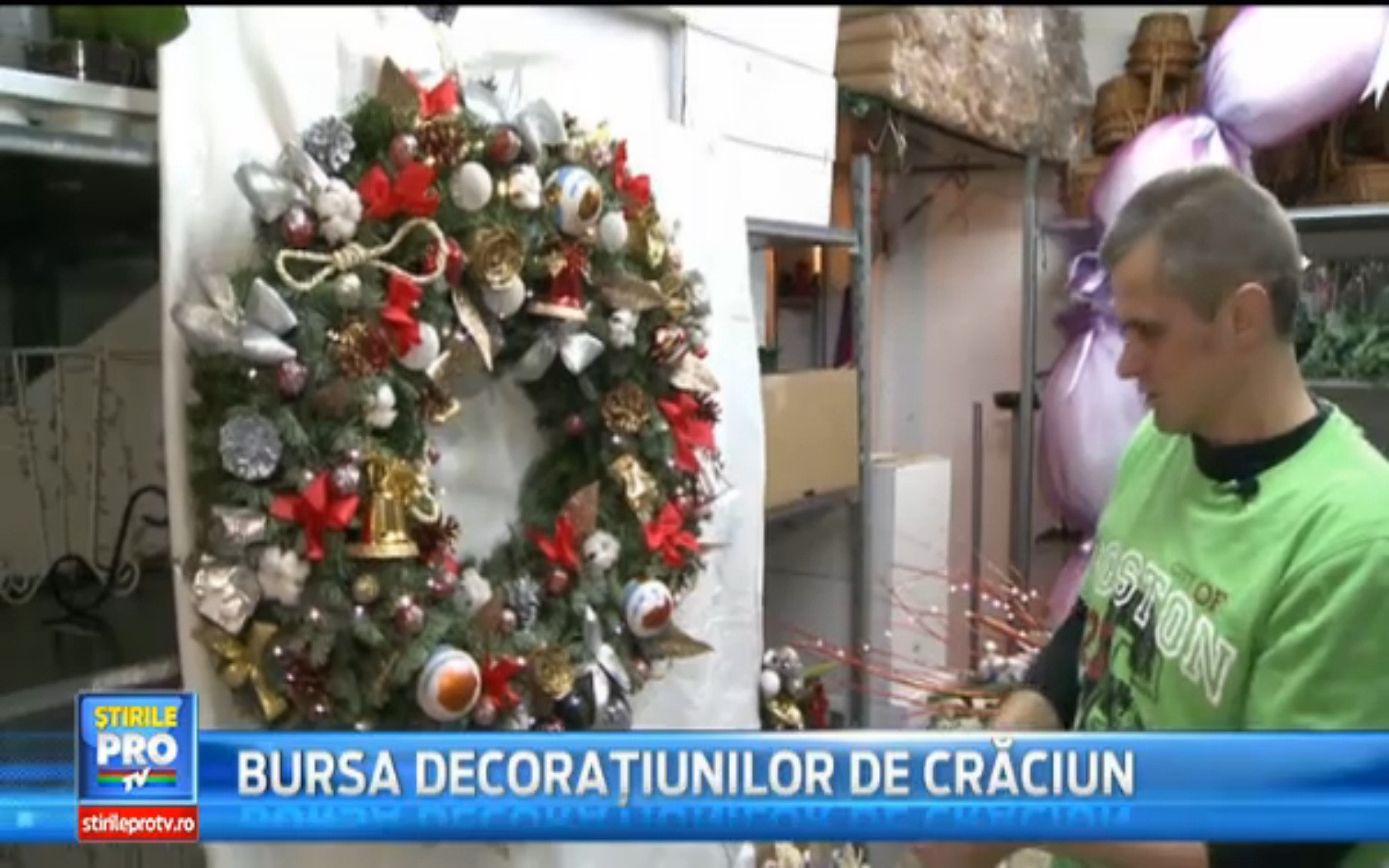 Bursa decoratiunilor de Craciun la targul din Sibiu