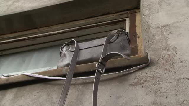 Eleva din Bacau care a incercat sa iasa din internat, pe fereastra, cu cearsafuri, a murit la spital