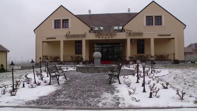 Cat costa sa-ti petreci sarbatorile in conacele boieresti. Rezervarile se fac si cu un an inainte