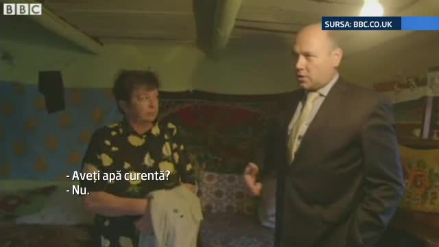 Cum incearca englezii sa-i convinga pe romanii din satele sarace ca le-ar fi mult mai rau in Anglia